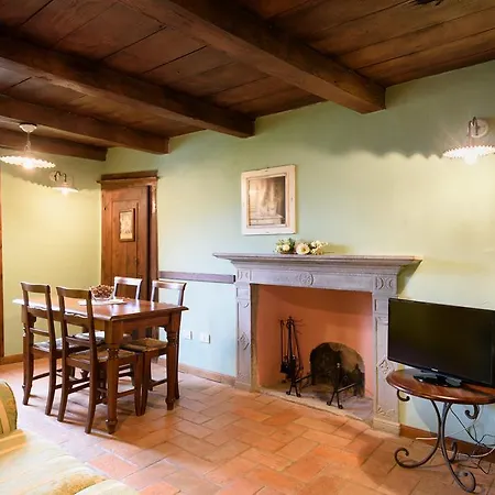 Il Borgo Dei Corsi - Charming Séjour à la campagne *